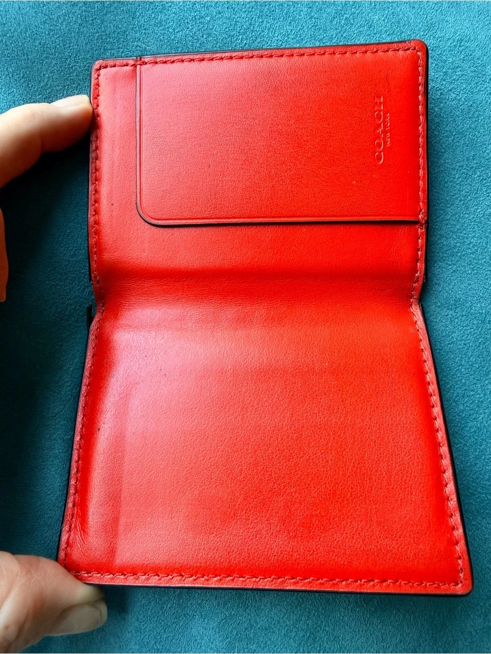 Coach 🔥 Magnetic Card Case | Miami Red | Magnetic Closure